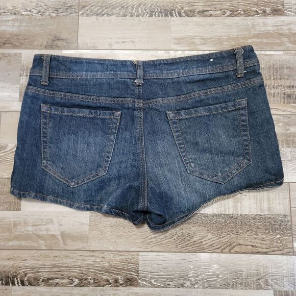 Mossimo Supply Denim Shorts Size 13 - Picture 2 of 4